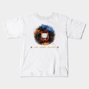 Seek, explore, discover Kids T-Shirt